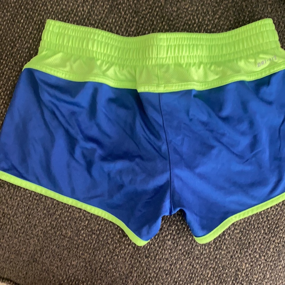 New - Picture 2 of 2